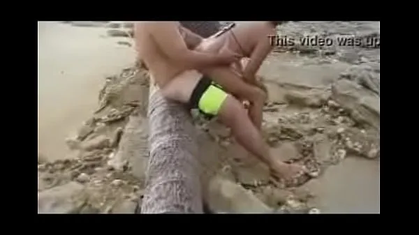 Sexo caseiro com a Mayara na praia de são pauo