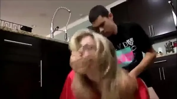 Young step Son Fucks his Hot stepMom in the Kitchen Video terbaik terpopuler