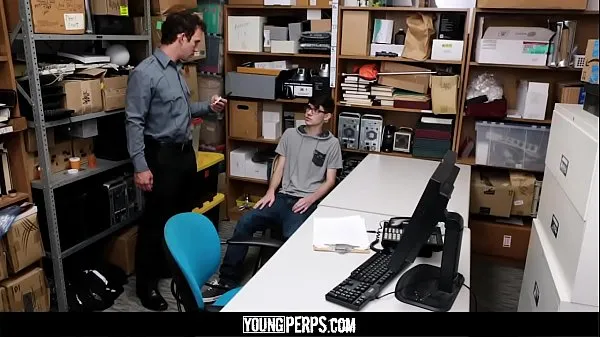 Hot YoungPerps - Nerdy Twink Railed Out By A Security Guard best Videos
