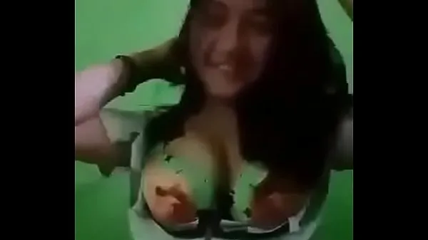 big tits beautiful girl Video terbaik hangat