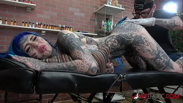 Hot Amber Luke gets a asshole tattoo and a good fucking best Videos