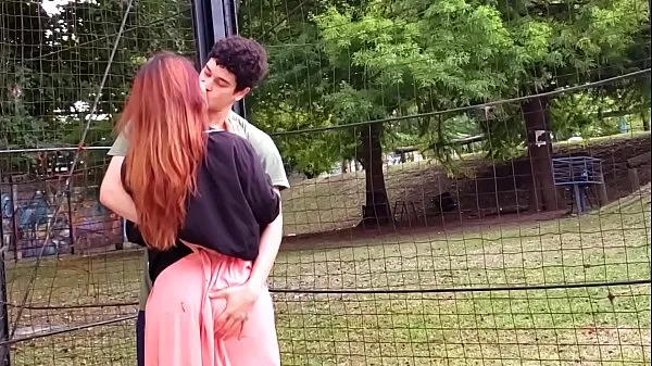 Populaire Fucking my classmate in the university courtyard beste video's