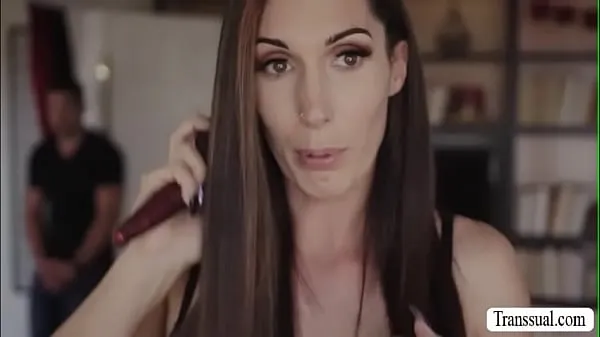 Hotte Stepson bangs the ass of her trans stepmom bedste videoer
