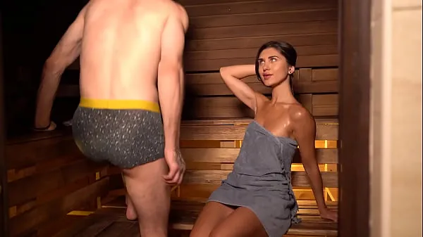 مشہور It was already hot in the bathhouse, but then a stranger came in بہترین ویڈیوز
